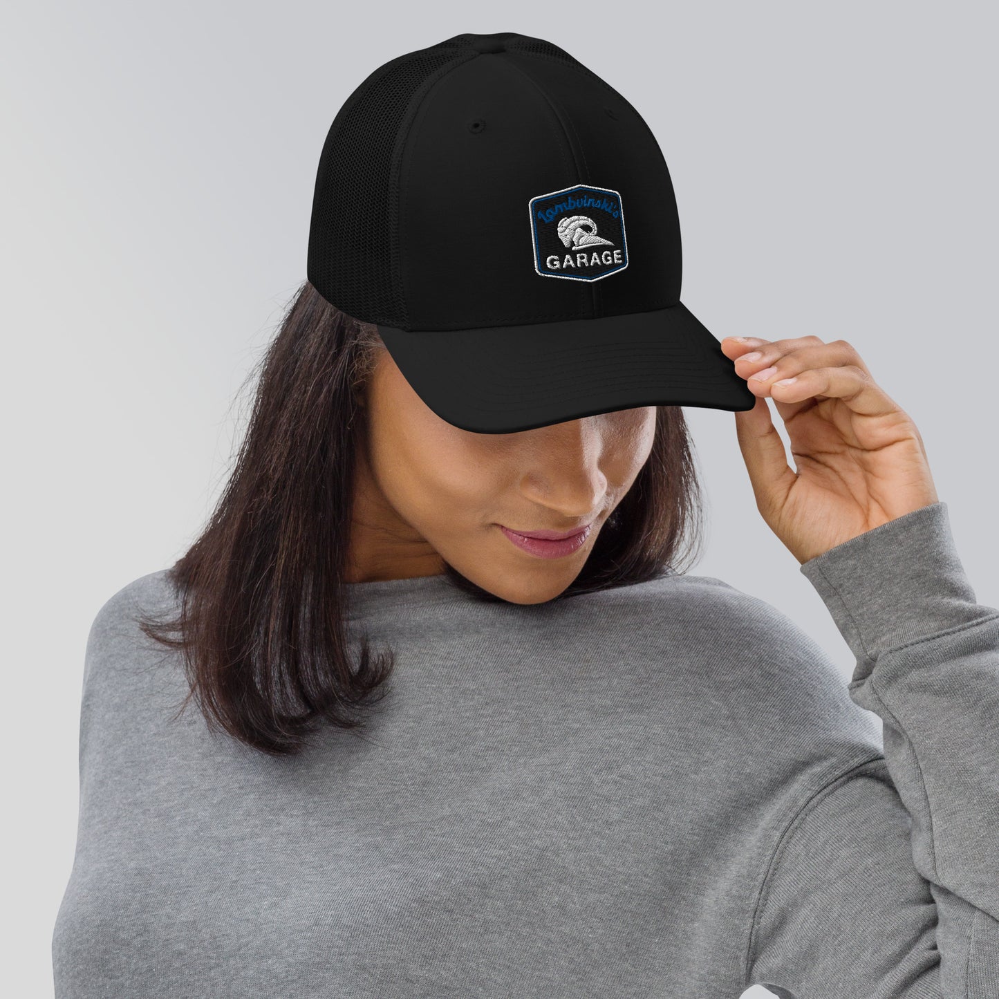 Logo embroidered Trucker Cap