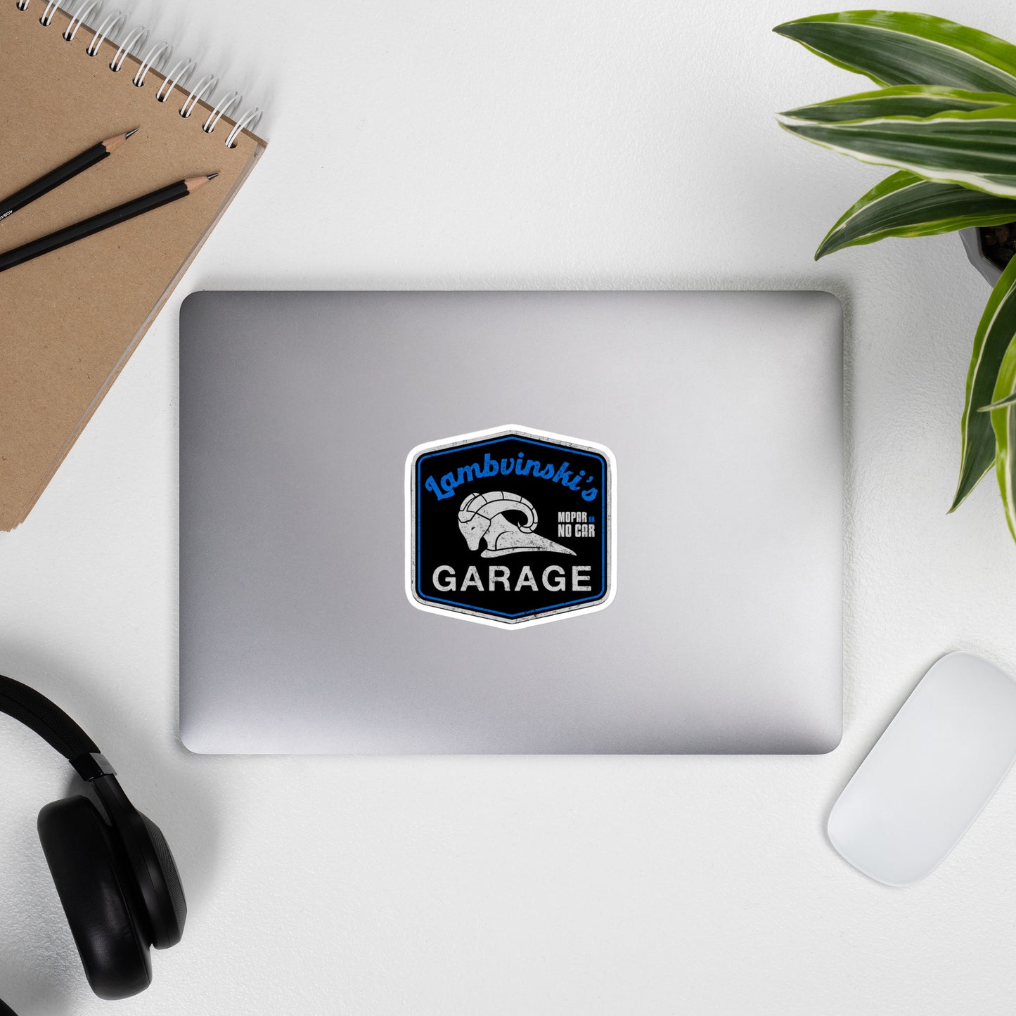 Bubble-free logo stickers